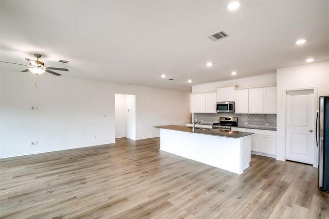 1740 Catahoula DR, Leander, TX 78641