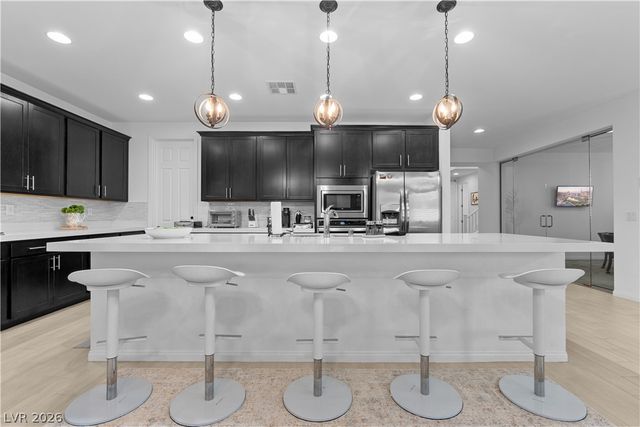 2 Free Drop Court, Las Vegas, NV 89148