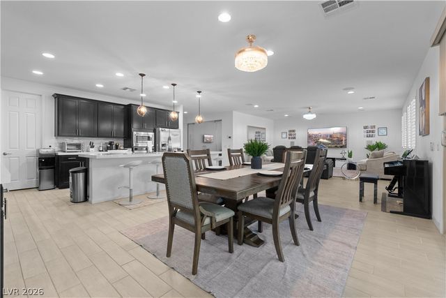 2 Free Drop Court, Las Vegas, NV 89148