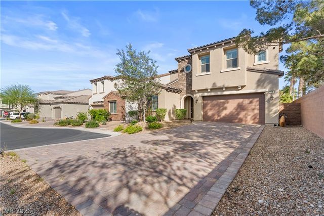 2 Free Drop Court, Las Vegas, NV 89148