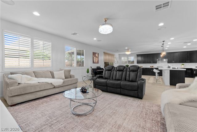 2 Free Drop Court, Las Vegas, NV 89148