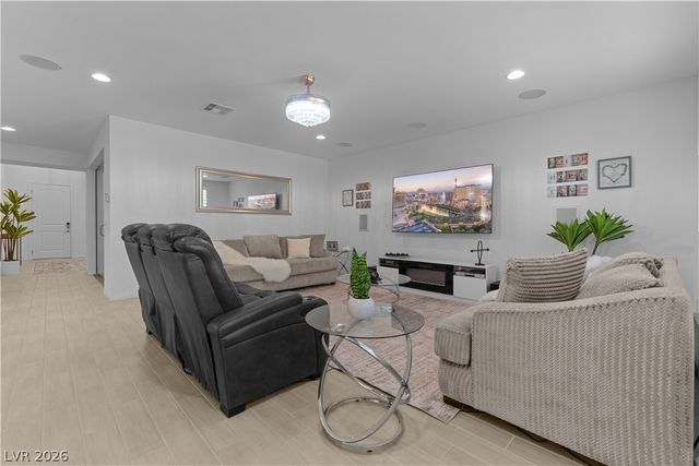 2 Free Drop Court, Las Vegas, NV 89148