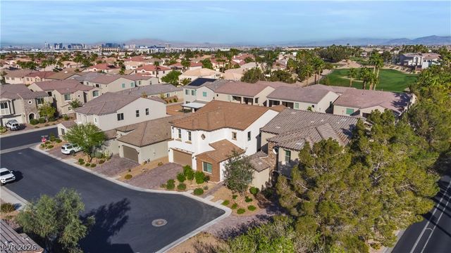 2 Free Drop Court, Las Vegas, NV 89148