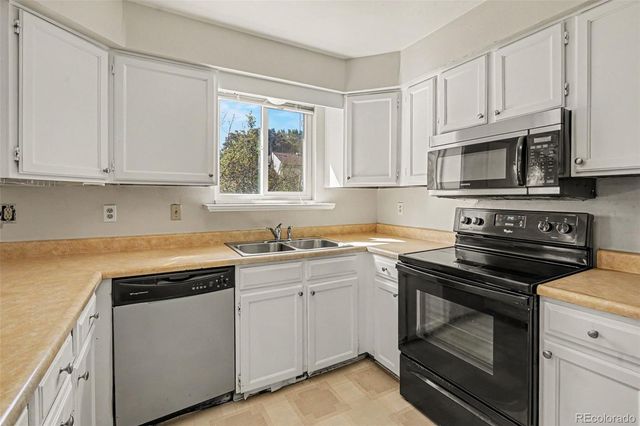 17462 E Progress Drive, Centennial, CO 80015