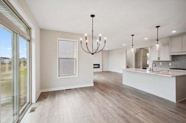 17994 Hidden Creek Trail, Lakeville, MN 55044