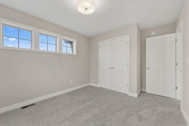 17994 Hidden Creek Trail, Lakeville, MN 55044