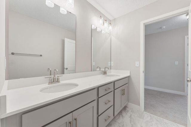17994 Hidden Creek Trail, Lakeville, MN 55044