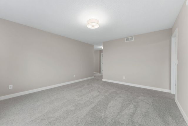 17994 Hidden Creek Trail, Lakeville, MN 55044