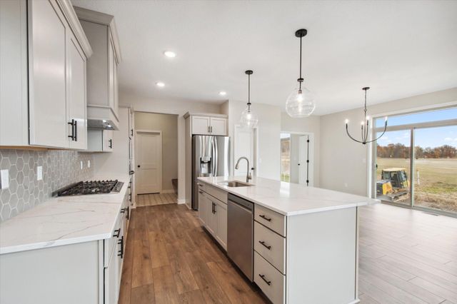 17994 Hidden Creek Trail, Lakeville, MN 55044