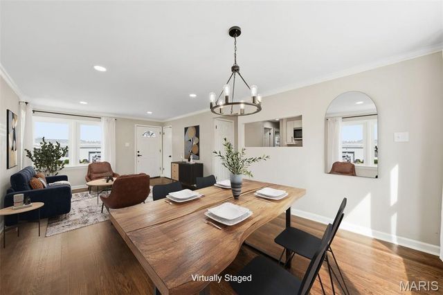 10410 Ewell Drive, St Louis, MO 63137