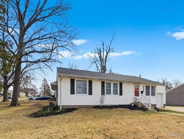 10410 Ewell Drive, St Louis, MO 63137