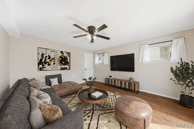 10410 Ewell Drive, St Louis, MO 63137