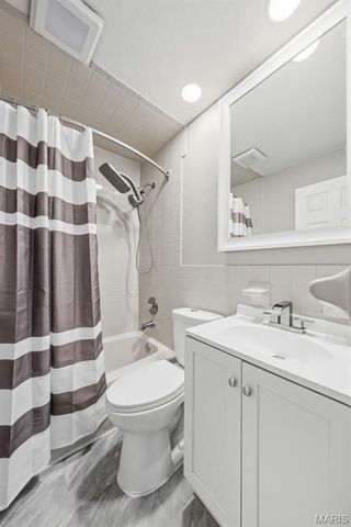 10410 Ewell Drive, St Louis, MO 63137