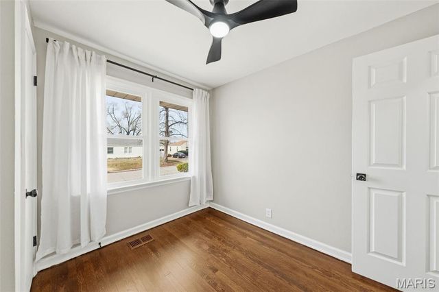 10410 Ewell Drive, St Louis, MO 63137