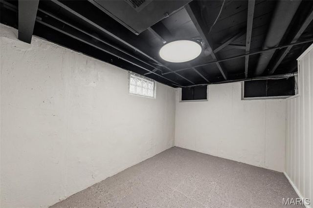 10410 Ewell Drive, St Louis, MO 63137