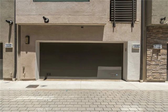 13107 W Lumina Way, Valley Glen, CA 91401