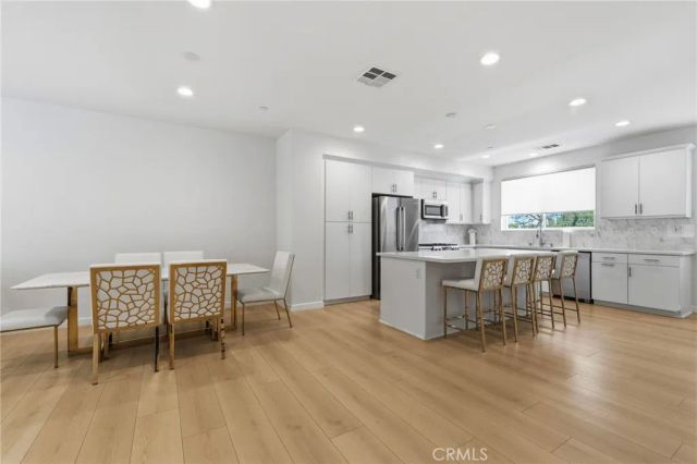 13107 W Lumina Way, Valley Glen, CA 91401
