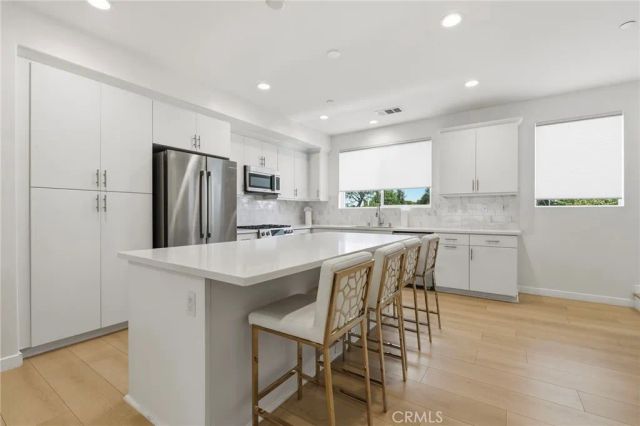 13107 W Lumina Way, Valley Glen, CA 91401