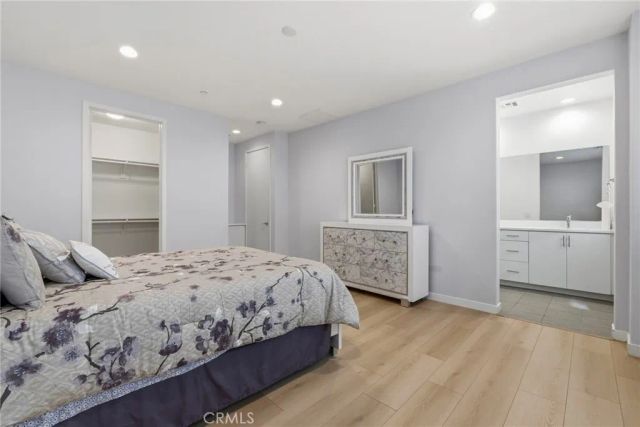 13107 W Lumina Way, Valley Glen, CA 91401