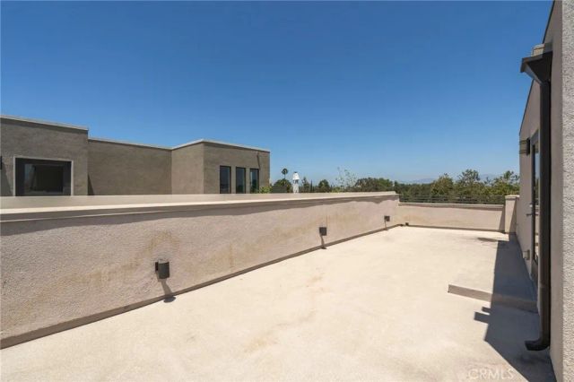 13107 W Lumina Way, Valley Glen, CA 91401
