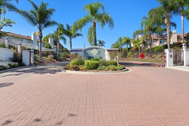 1275 Natoma Way B, Oceanside, CA 92057