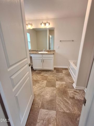 134 Pillow Lane, Burlington, NC 27217