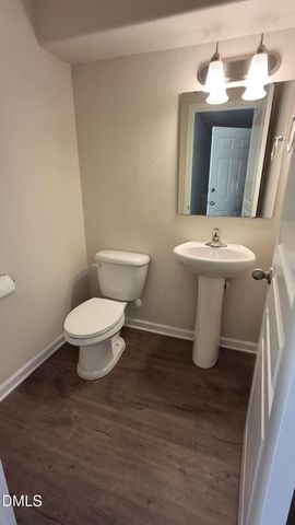 134 Pillow Lane, Burlington, NC 27217