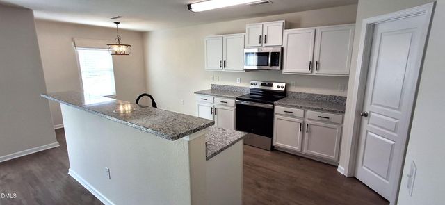 134 Pillow Lane, Burlington, NC 27217