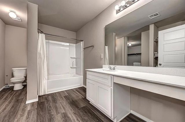 1332 Dustin Drive, Edmond, OK 73003