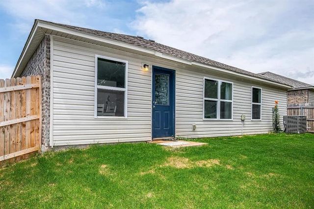 1332 Dustin Drive, Edmond, OK 73003