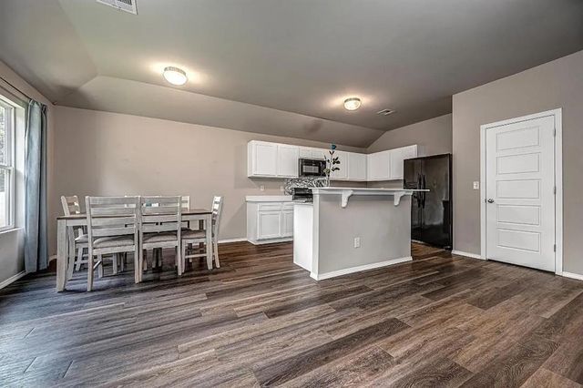 1332 Dustin Drive, Edmond, OK 73003