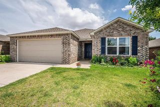 1332 Dustin Drive, Edmond, OK 73003