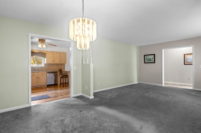 615 Larry Dr, Ringgold, GA 30736