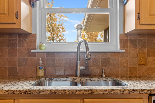 615 Larry Dr, Ringgold, GA 30736