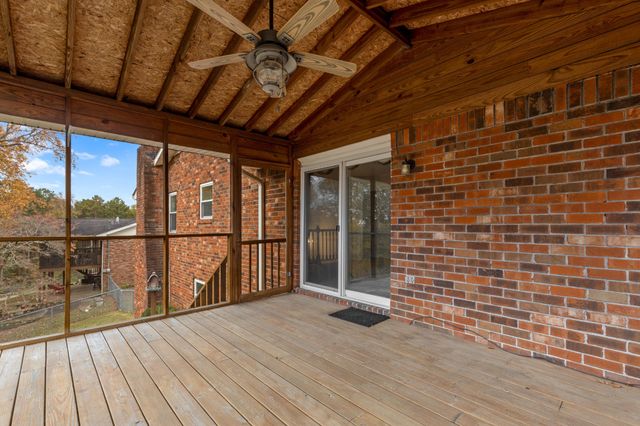 615 Larry Dr, Ringgold, GA 30736