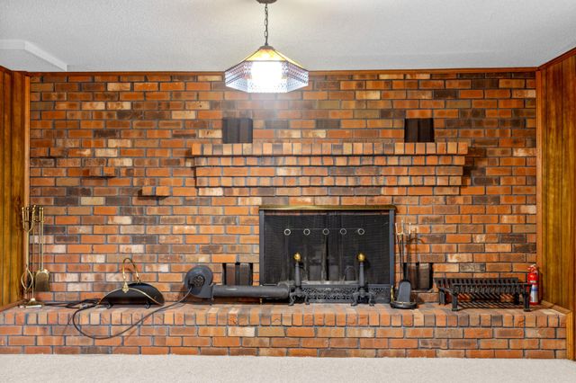 615 Larry Dr, Ringgold, GA 30736