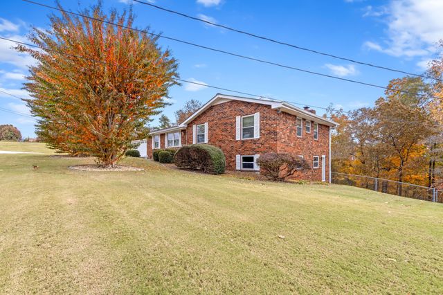 615 Larry Dr, Ringgold, GA 30736