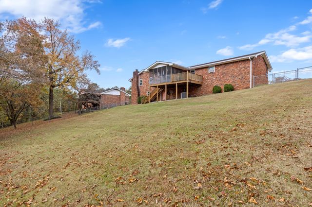 615 Larry Dr, Ringgold, GA 30736