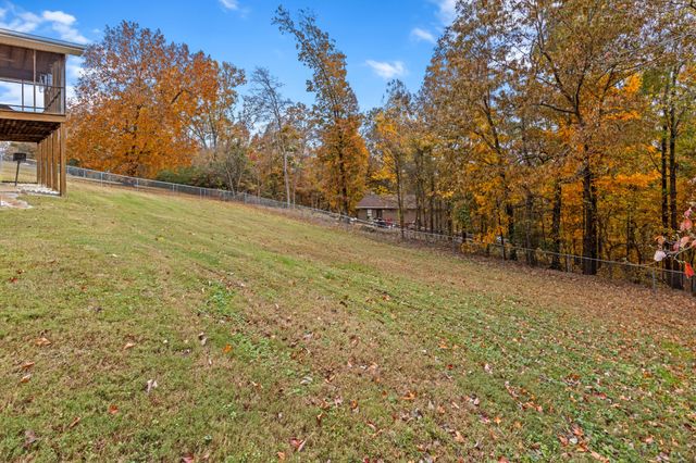 615 Larry Dr, Ringgold, GA 30736