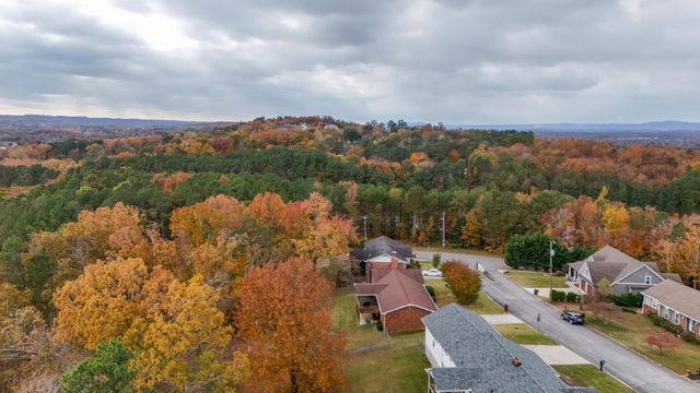 615 Larry Dr, Ringgold, GA 30736