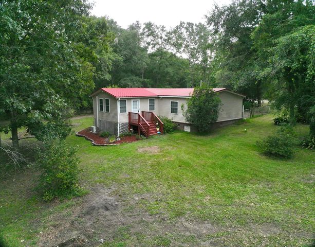 349 Bird Dog Lane, Cottageville, SC 29435