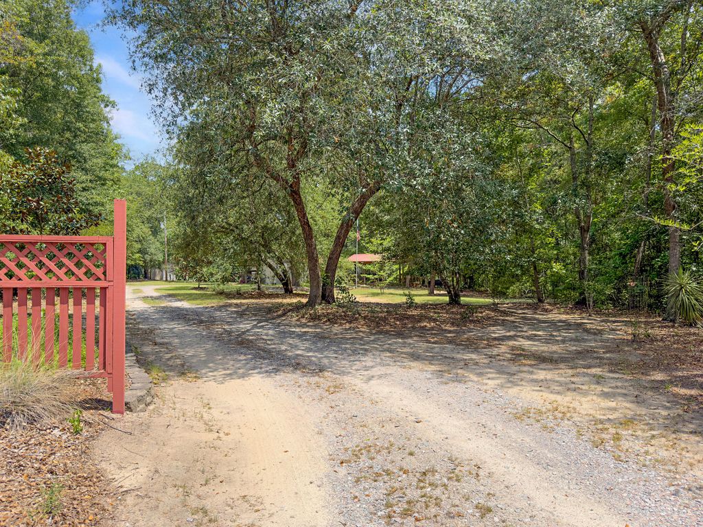 349 Bird Dog Lane, Cottageville, SC 29435