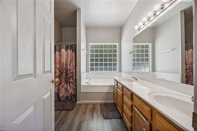 22480 York CT, Windsor, VA 23487