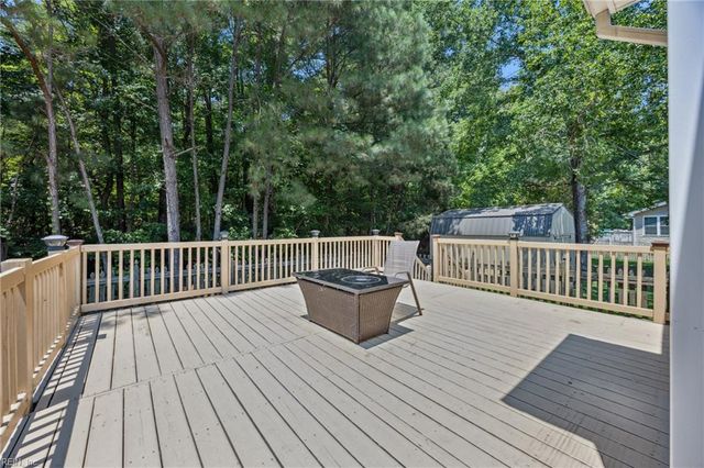22480 York CT, Windsor, VA 23487