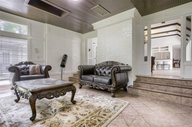 3811 Sunstone Drive, Houston, TX 77068