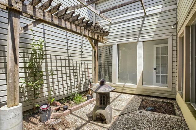 3811 Sunstone Drive, Houston, TX 77068