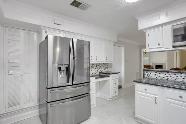 3811 Sunstone Drive, Houston, TX 77068