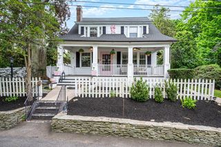6 New York Avenue, Stony Brook, NY 11790