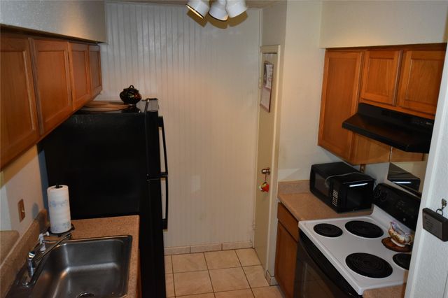 3100 Jeanetta Street 1403, Houston, TX 77063