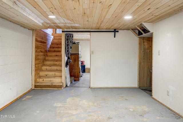 2686 Siam Road, Elizabethton, TN 37643